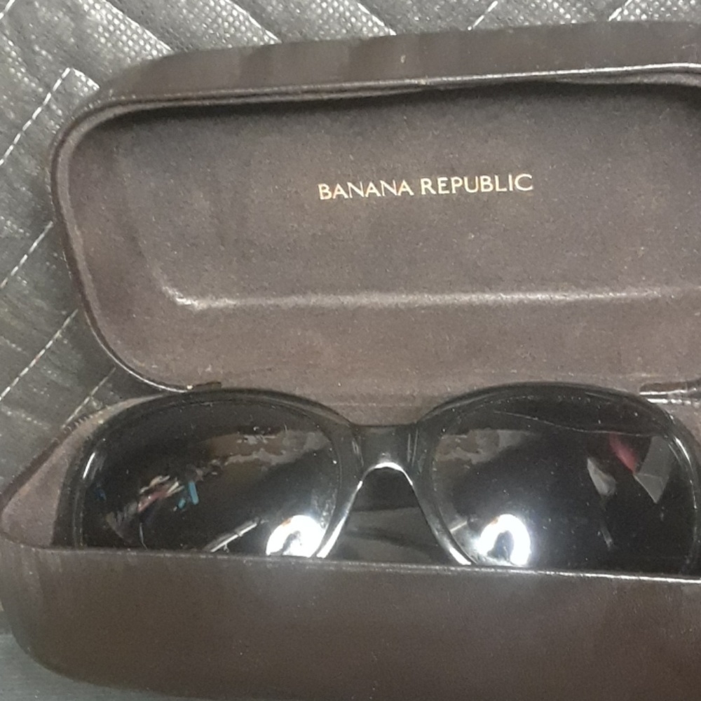 Banana Republic no scratches perfect